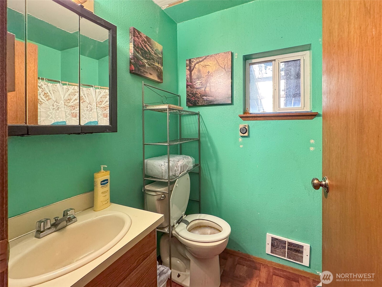 700 Dan Kelly Road Port Angeles, WA 98363 - Photo 10 of 38 Gallery Image 10