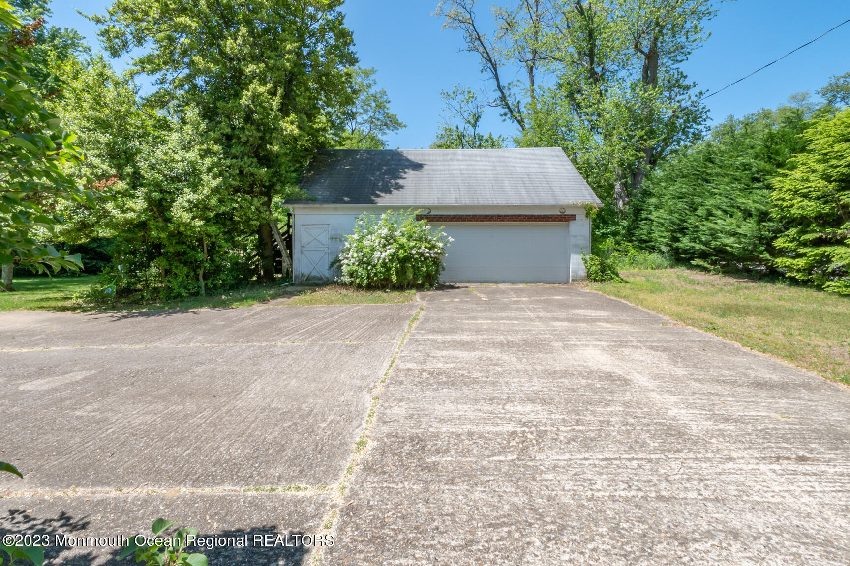 558 Brickyard Road Freehold, NJ 07728 - Photo 4 of 46 558 Brickyard-620608