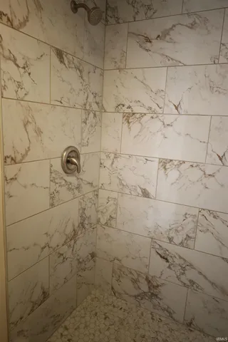 $209,900 | 739 West 4th Street, Fort Wayne, IN 46808