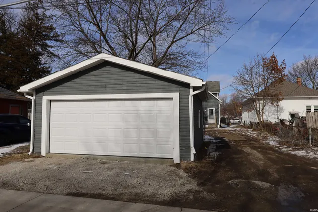 $209,900 | 739 West 4th Street, Fort Wayne, IN 46808