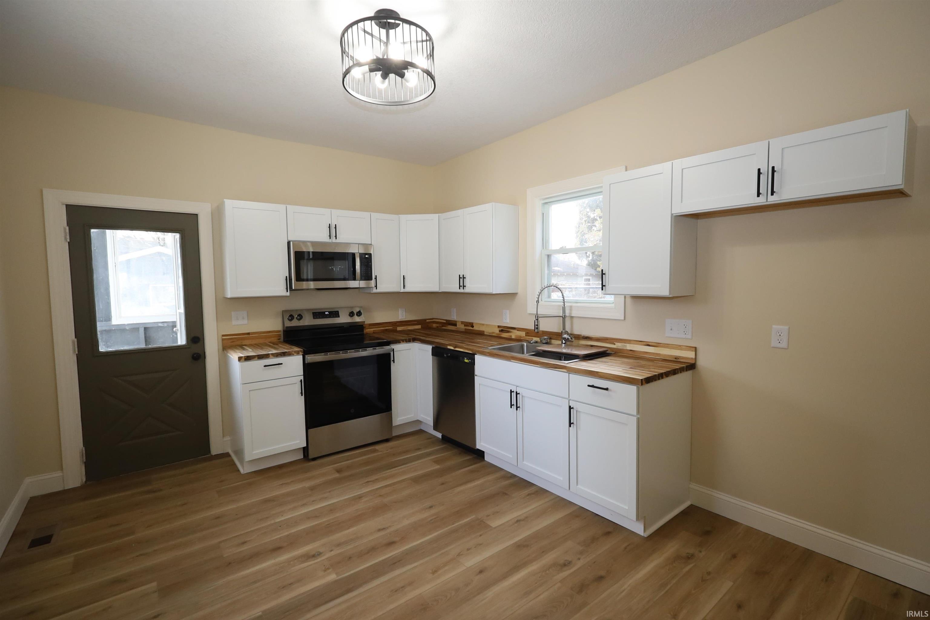 739 West 4th Street Fort Wayne, IN 46808 - Photo 4 of 34