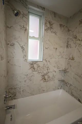 $209,900 | 739 West 4th Street, Fort Wayne, IN 46808