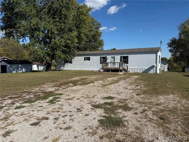 $49,900 | 645 Lakeview Drive, Shipman, IL 62685