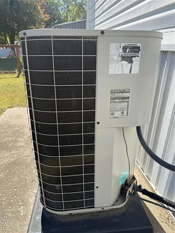 $49,900 | 645 Lakeview Drive, Shipman, IL 62685