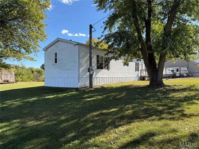 $49,900 | 645 Lakeview Drive, Shipman, IL 62685