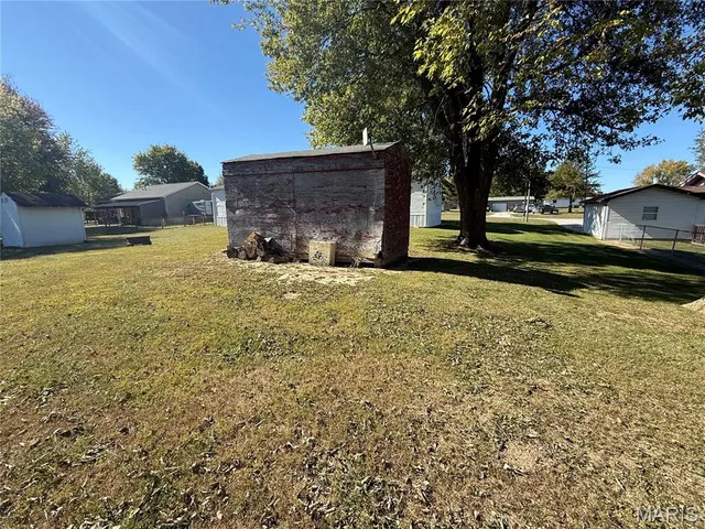 $49,900 | 645 Lakeview Drive, Shipman, IL 62685