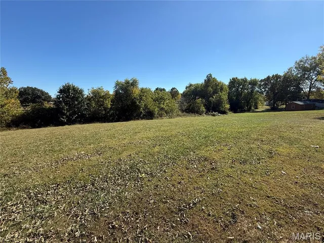 $49,900 | 645 Lakeview Drive, Shipman, IL 62685