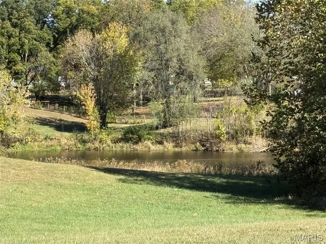 $49,900 | 645 Lakeview Drive, Shipman, IL 62685