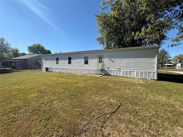 $49,900 | 645 Lakeview Drive, Shipman, IL 62685