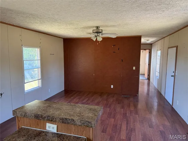 $49,900 | 645 Lakeview Drive, Shipman, IL 62685