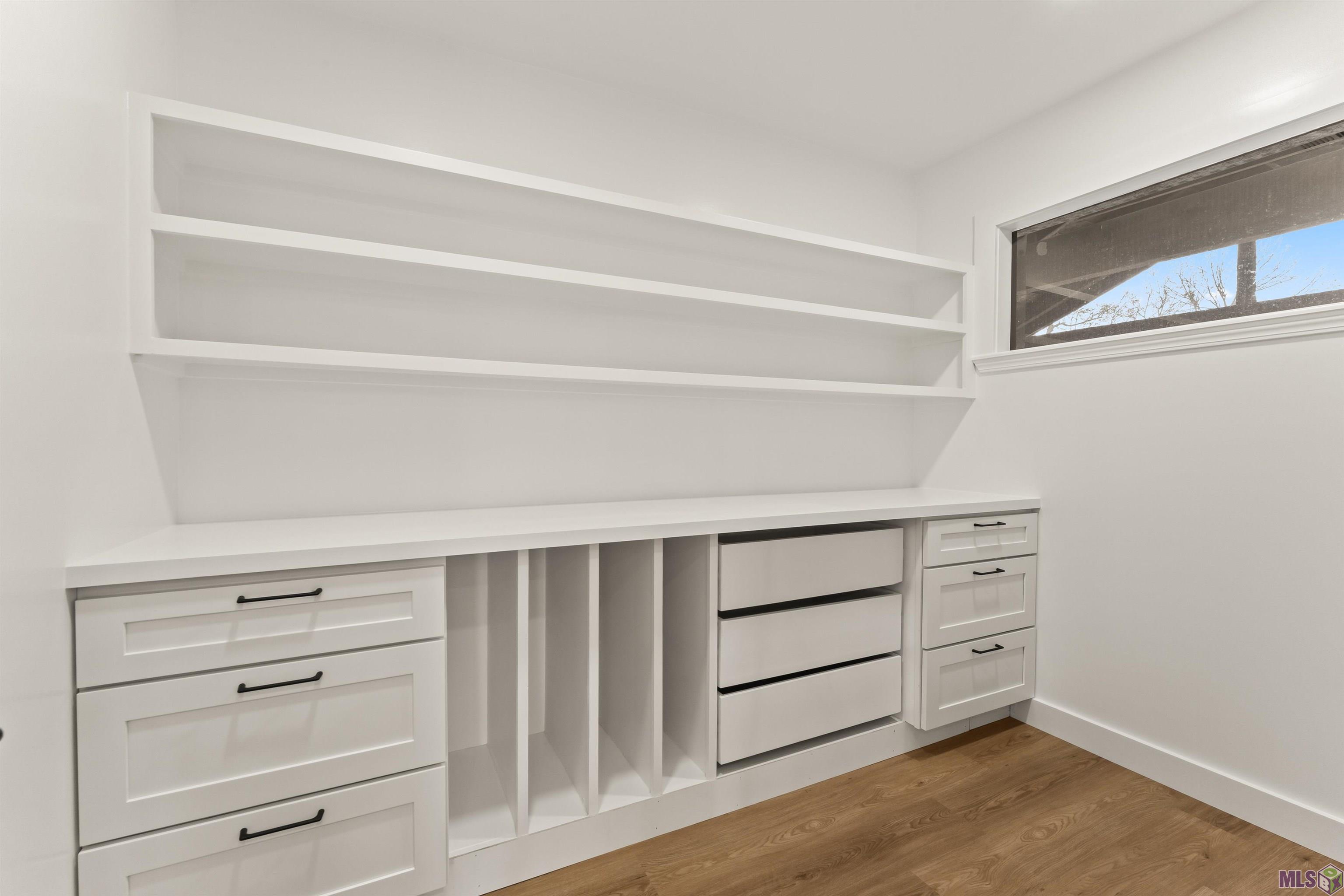 5812 Georgetown Avenue Baton Rouge, LA 70808 - Photo 11 of 27 Walk-In Pantry