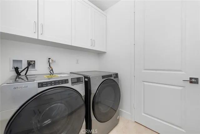 $1,880,000 | 408 Treble, Irvine, CA 92618