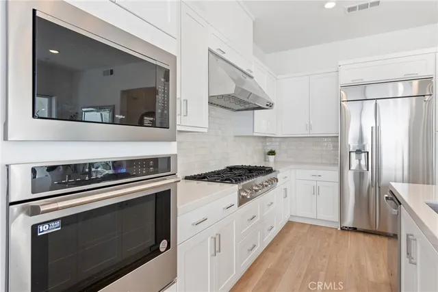 $1,880,000 | 408 Treble, Irvine, CA 92618