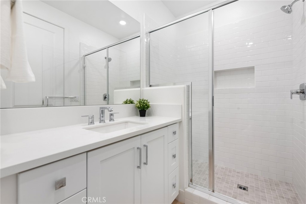 408 Treble Irvine, CA 92618 - Photo 9 of 75