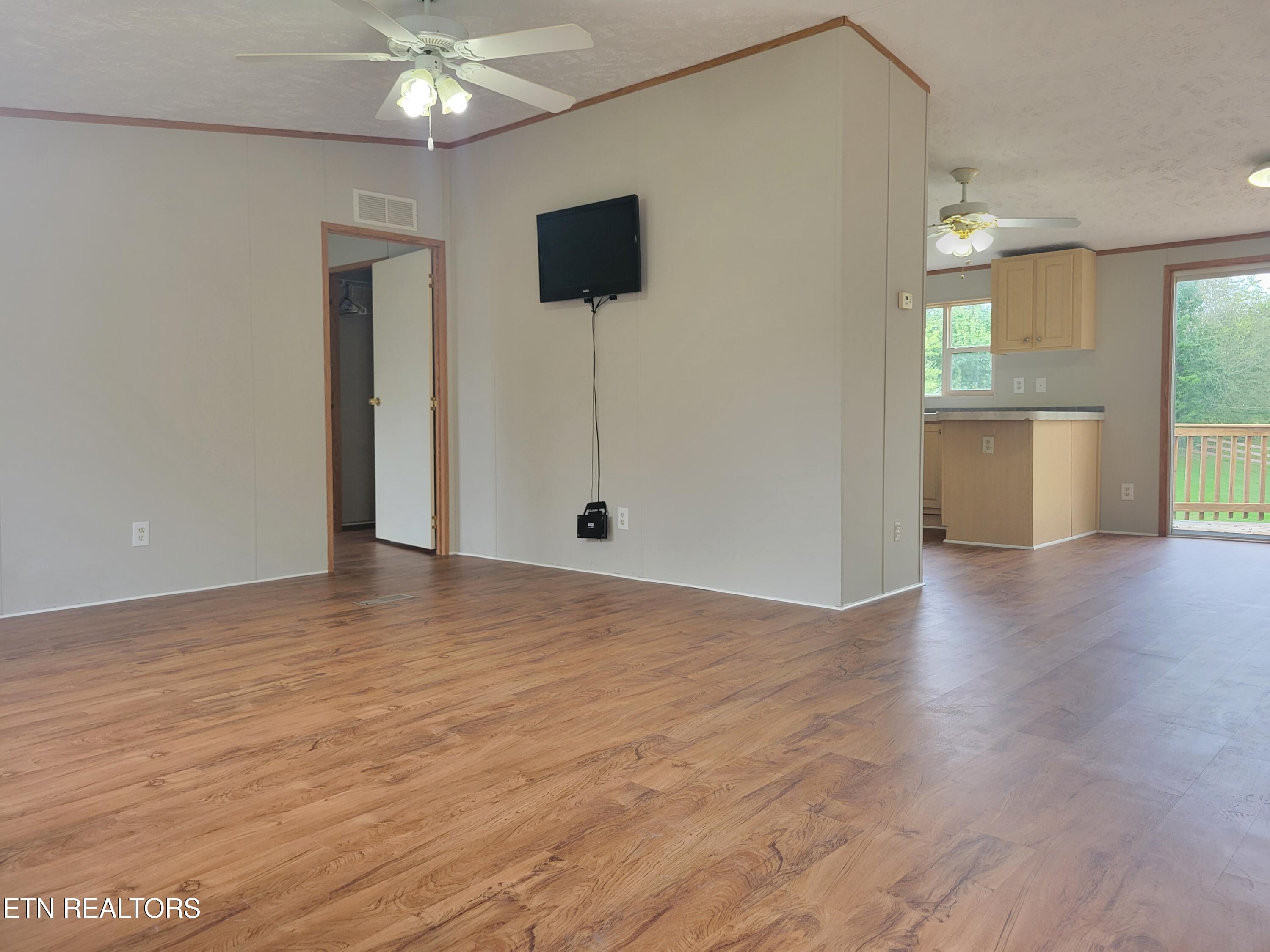 2005 Bolinger Road Maryville, TN 37801 - Photo 8 of 18 20241004_110102