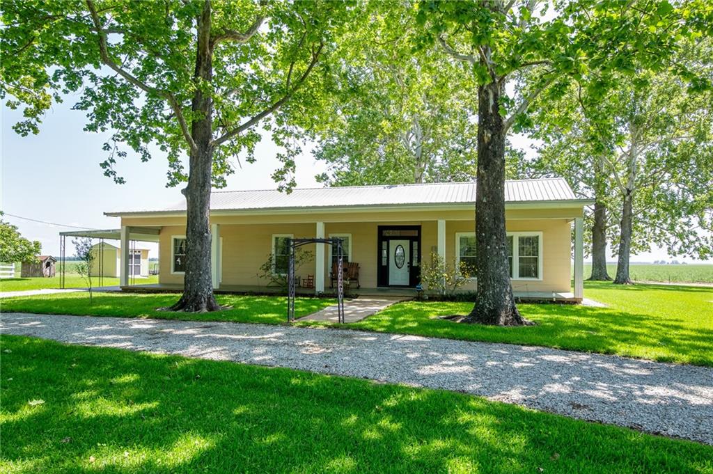 399 Bayou Road Lecompte, LA 71346 - Photo 3 of 24