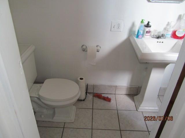 115 Ohio Street McKees Rocks, PA 15136 - Photo 6 of 18 half bath off kitchen w?laundry
