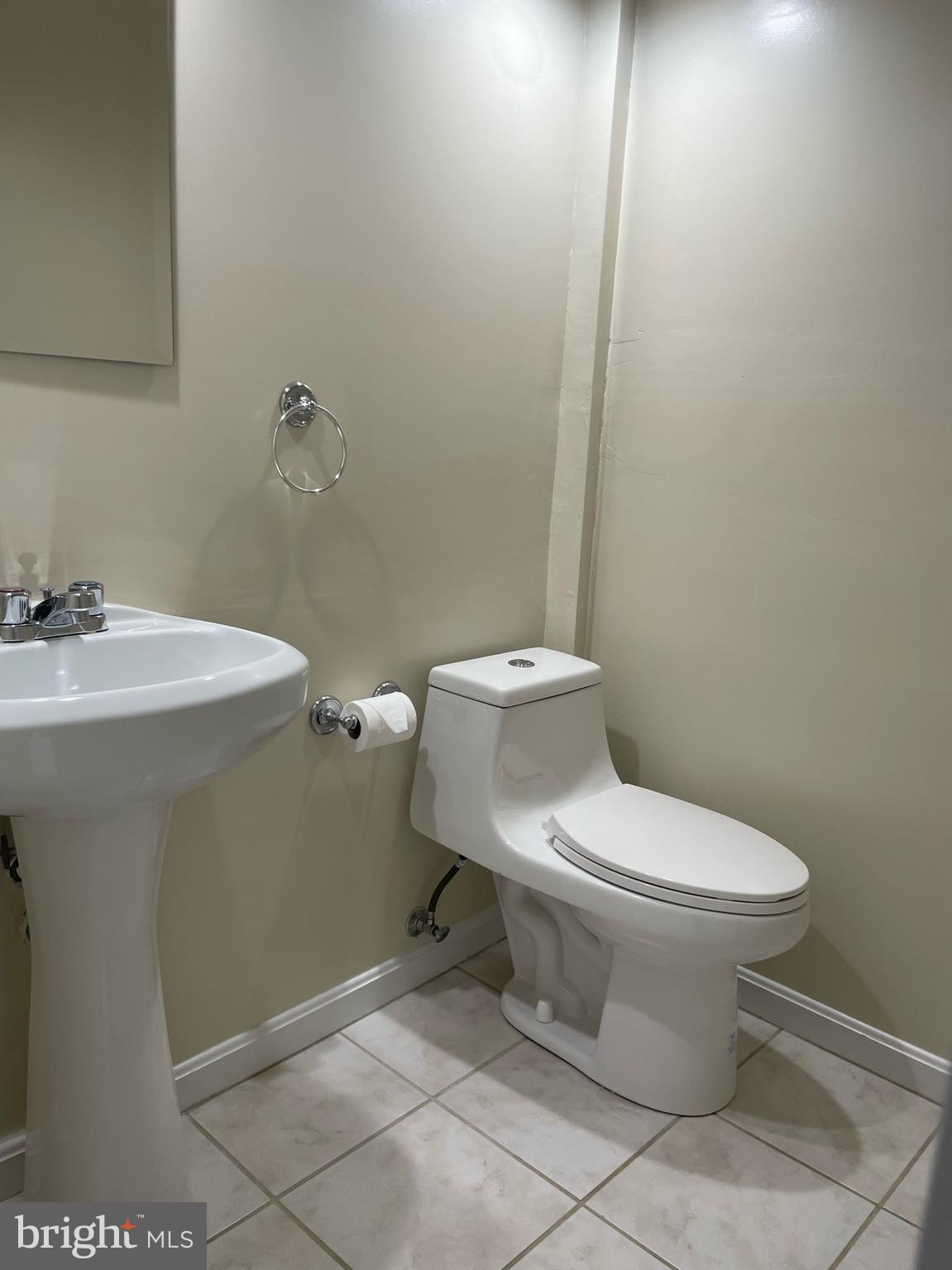 9058 Two Bays Road Lorton, VA 22079 - Photo 6 of 32 Powder Room in lower level