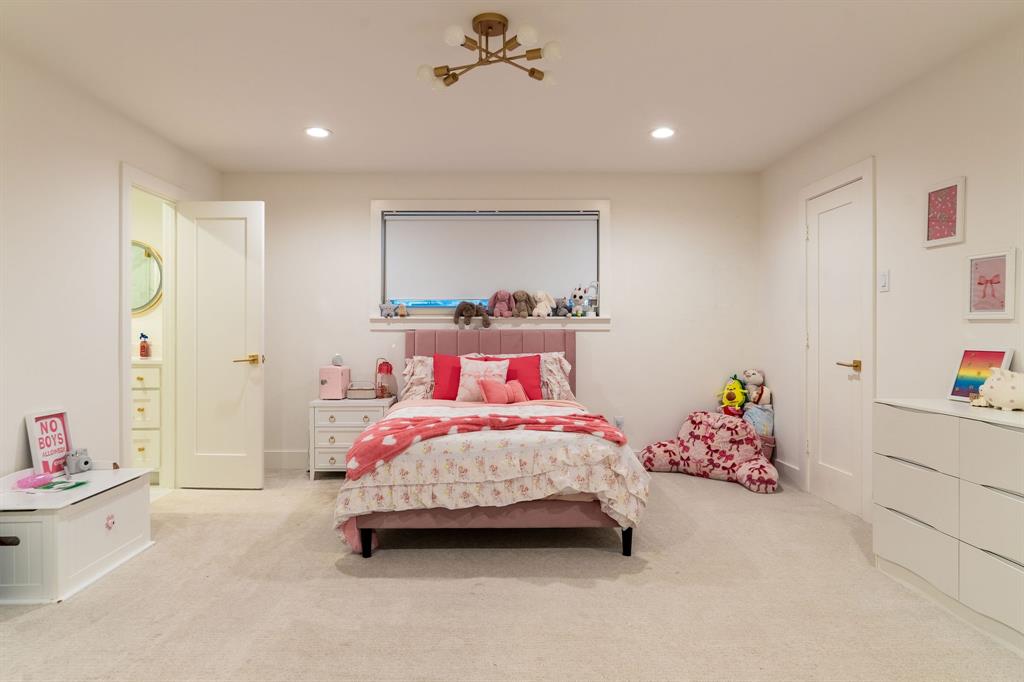 5702 Bent Trail Dallas, TX 75248 - Photo 28 of 32