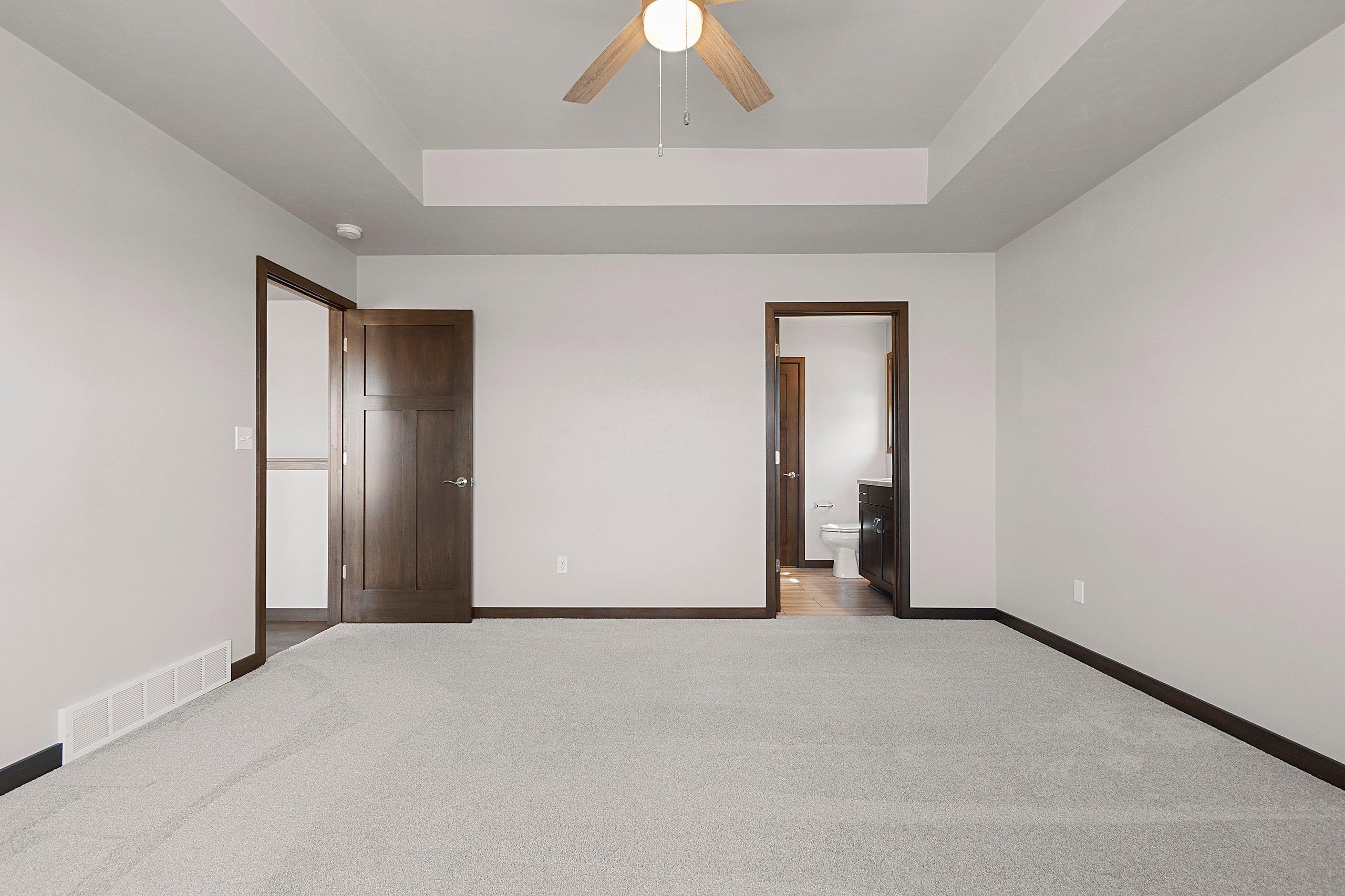 1621 Frontier Road Luxemburg, WI 54217 - Photo 15 of 44