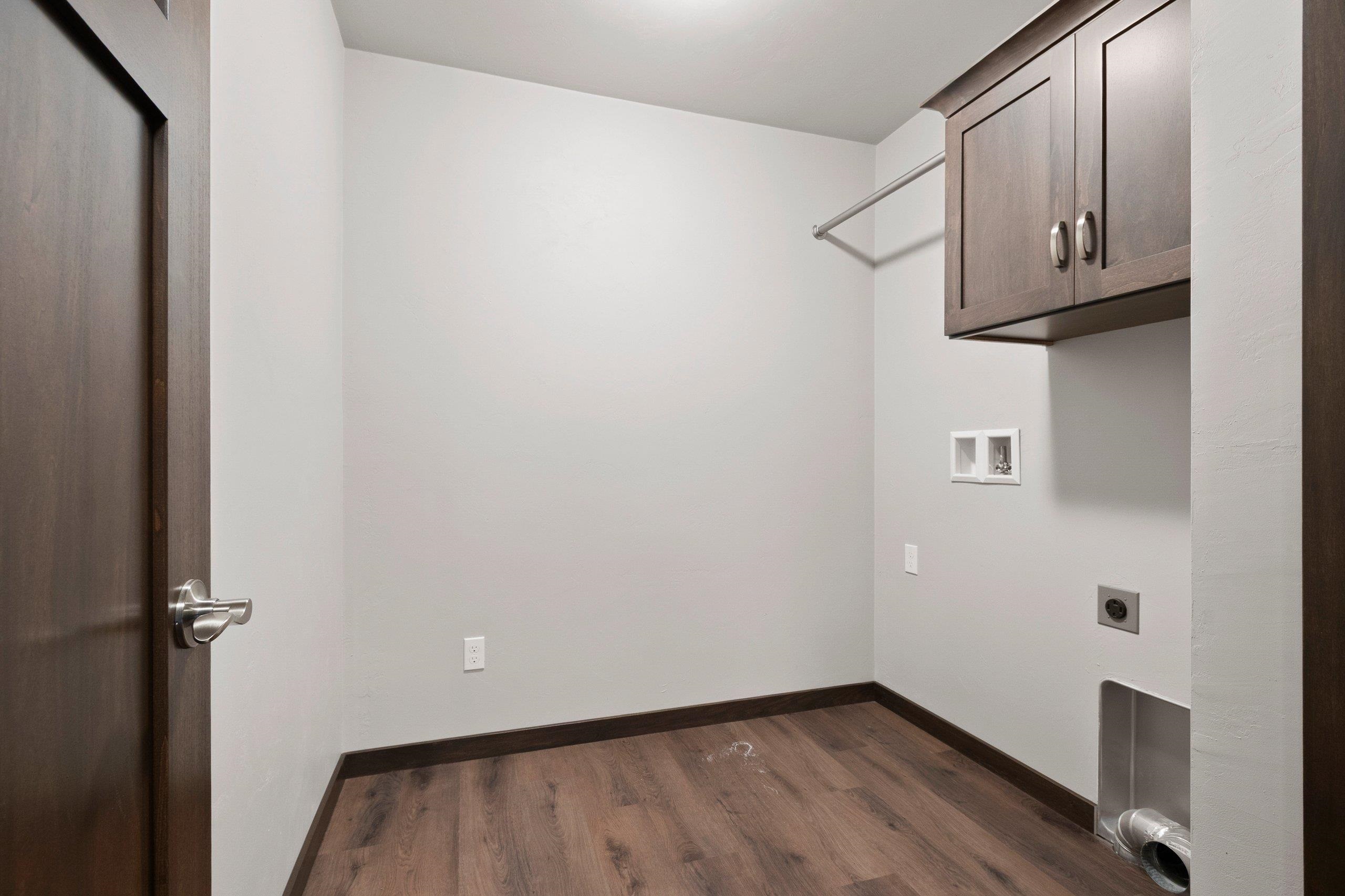 1621 Frontier Road Luxemburg, WI 54217 - Photo 20 of 44