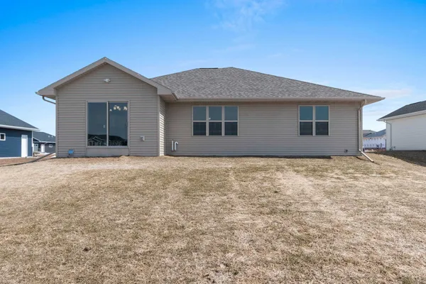 $375,000 | 1621 Frontier Road, Luxemburg, WI 54217