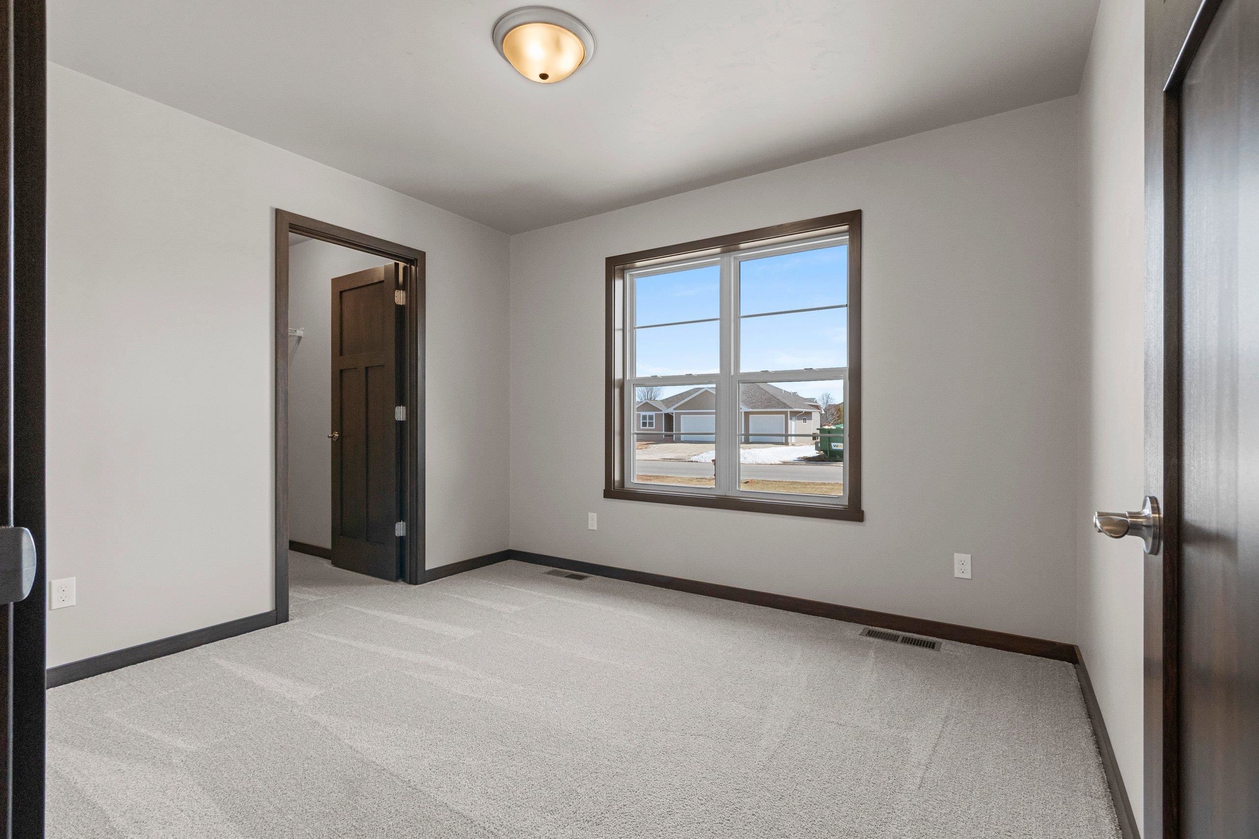 1621 Frontier Road Luxemburg, WI 54217 - Photo 21 of 44