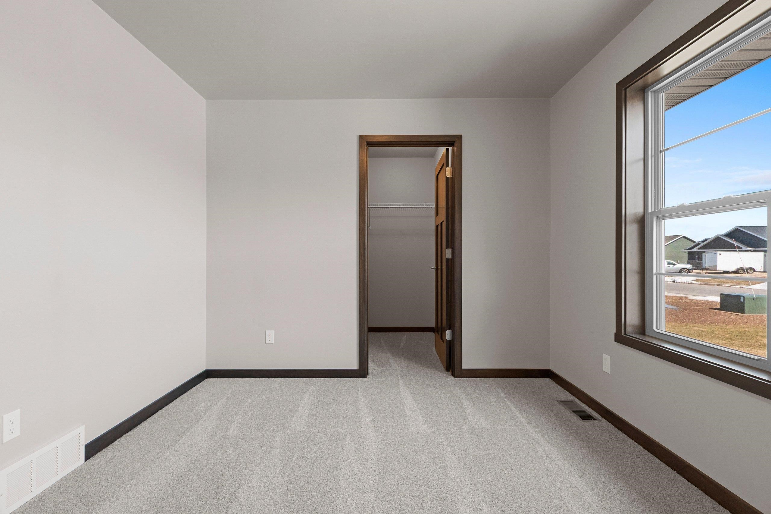 1621 Frontier Road Luxemburg, WI 54217 - Photo 22 of 44