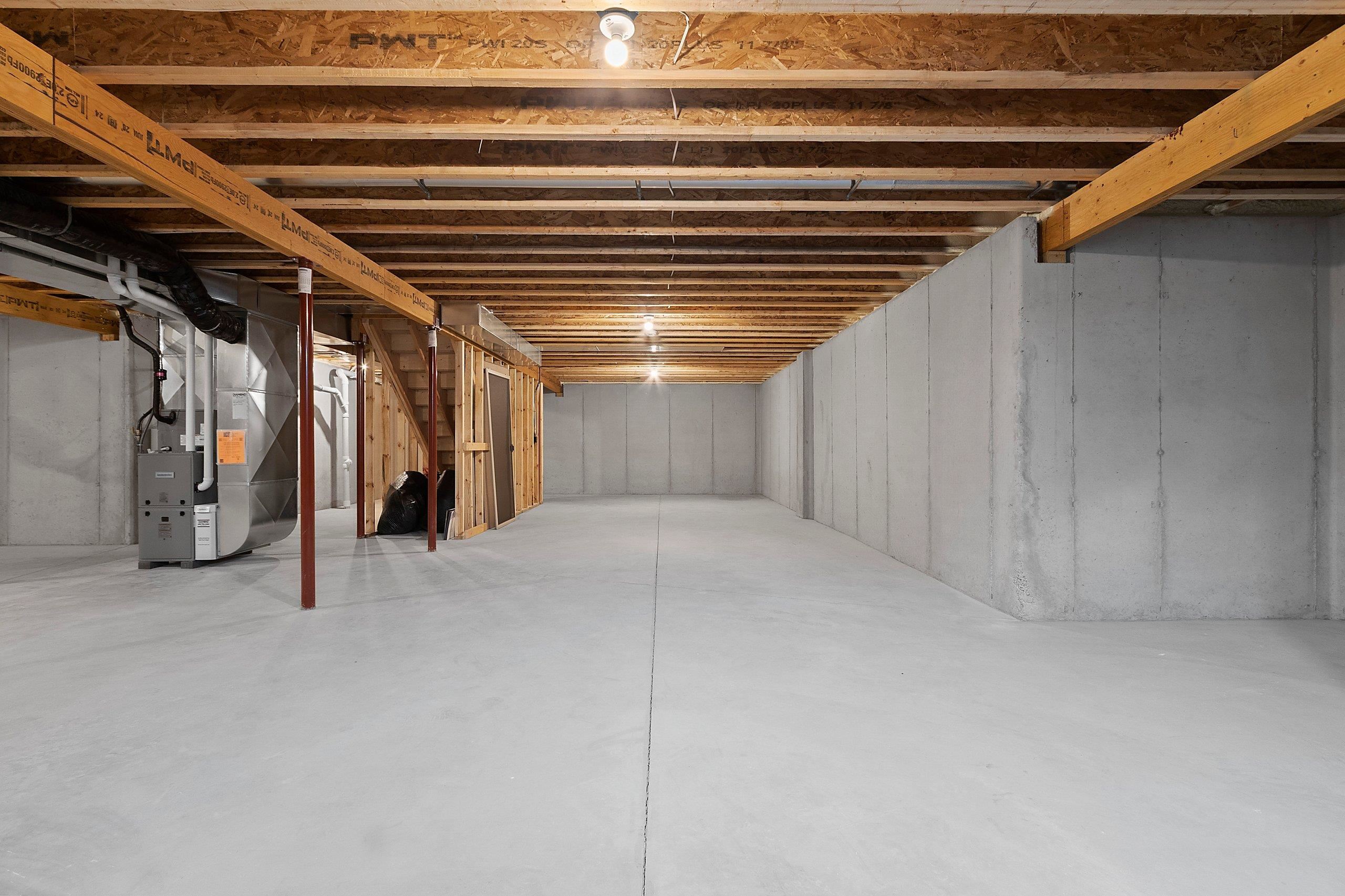 1621 Frontier Road Luxemburg, WI 54217 - Photo 35 of 44