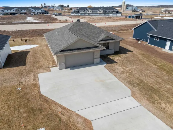 $375,000 | 1621 Frontier Road, Luxemburg, WI 54217