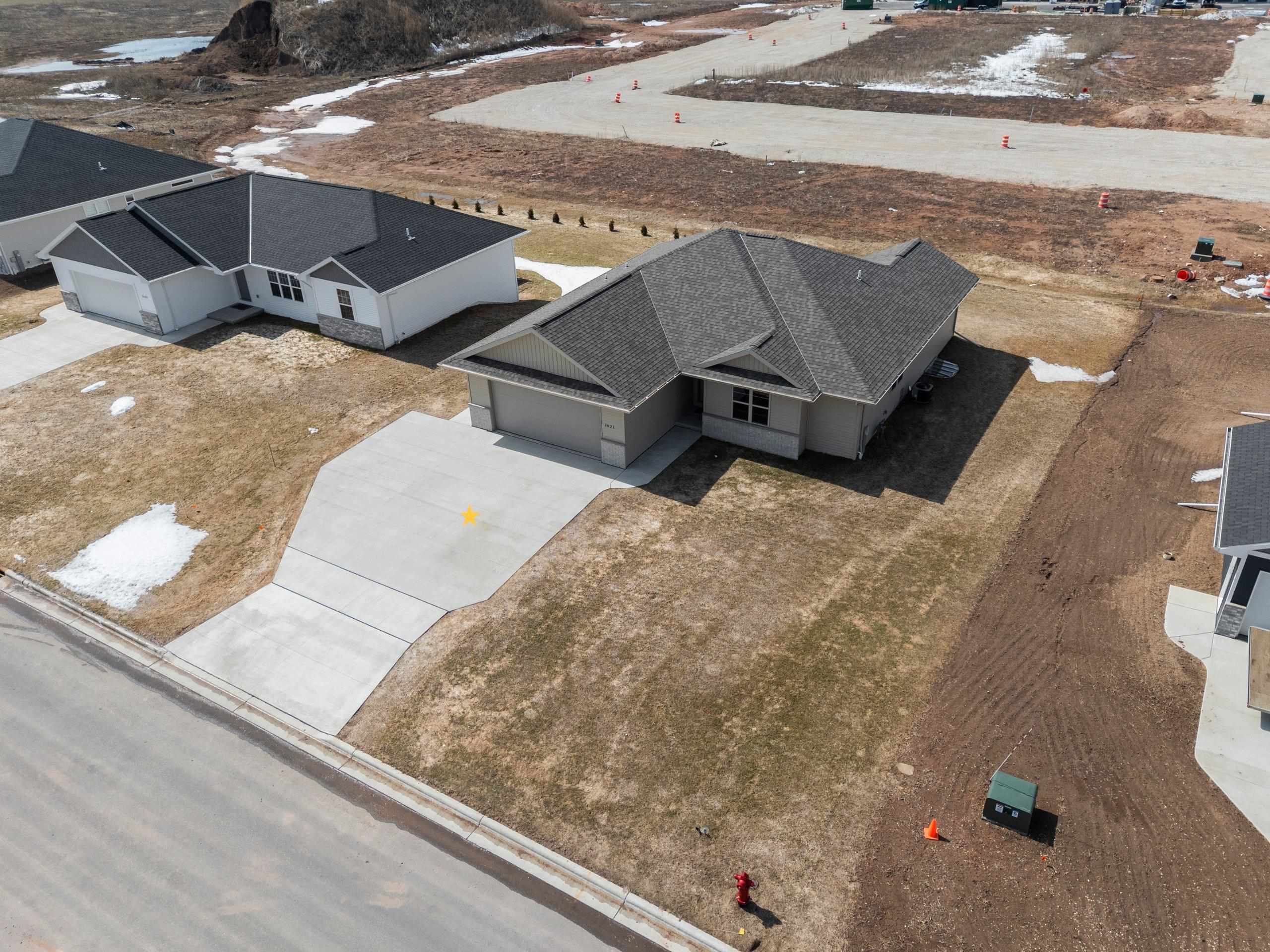 1621 Frontier Road Luxemburg, WI 54217 - Photo 41 of 44