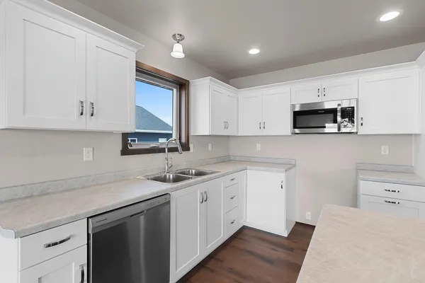 $375,000 | 1621 Frontier Road, Luxemburg, WI 54217