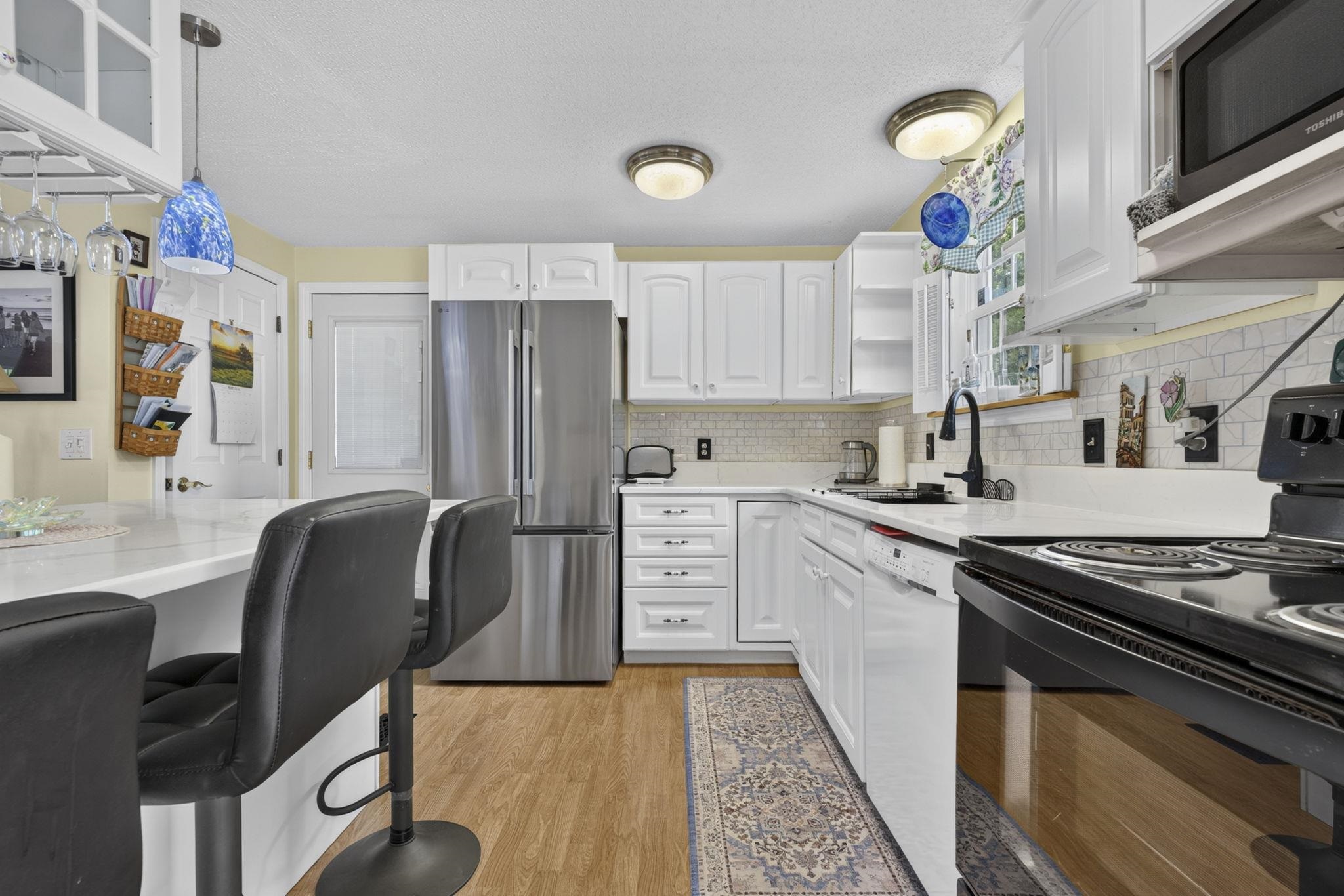 8 Hampton Street Concord, NH 03301 - Photo 6 of 34 Gallery Image 6