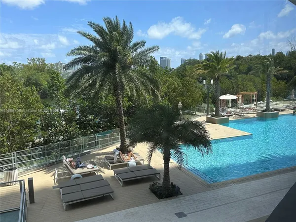 $3,950 | 16385 Biscayne Boulevard, Unit 1505, North Miami Beach, FL 33160