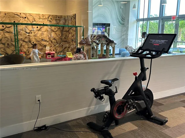 $3,950 | 16385 Biscayne Boulevard, Unit 1505, North Miami Beach, FL 33160