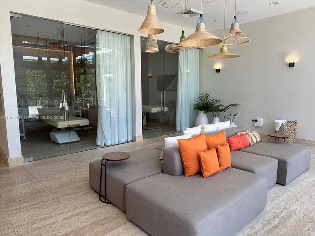 $3,950 | 16385 Biscayne Boulevard, Unit 1505, North Miami Beach, FL 33160