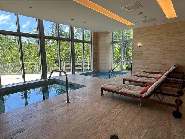 $3,950 | 16385 Biscayne Boulevard, Unit 1505, North Miami Beach, FL 33160