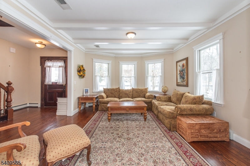 807 High Mountain Road North Haledon, NJ 07508 - Photo 4 of 38