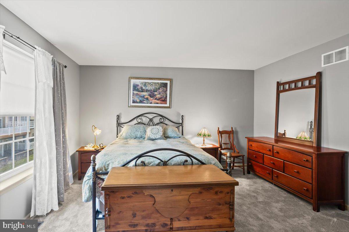 14 Indiana Circle Lemoyne, PA 17043 - Photo 17 of 30 a view of a livingroom with furniture