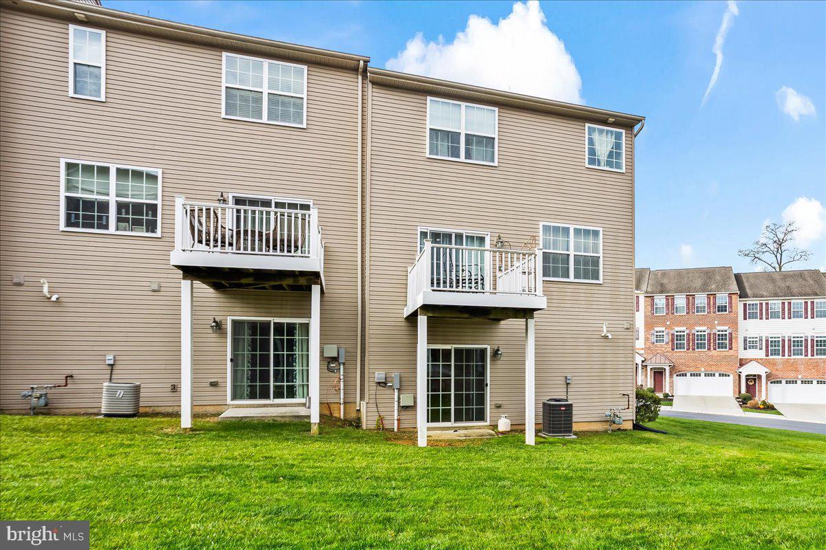14 Indiana Circle Lemoyne, PA 17043 - Photo 26 of 30 a front view of a house with a yard
