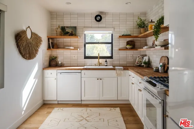 $725,000 | 1943 12th, Unit 2, Santa Monica, CA 90404