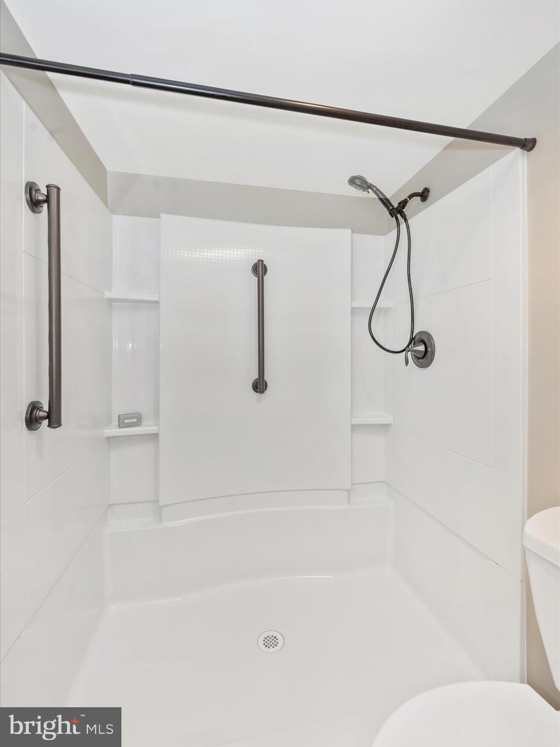 15115 Interlachen Drive, Unit 3704 Silver Spring, MD 20906 - Photo 33 of 72 Primary Bathroom