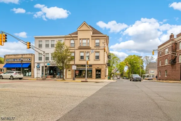 $3,150 | 660 Bloomfield Avenue, Verona, NJ 07044