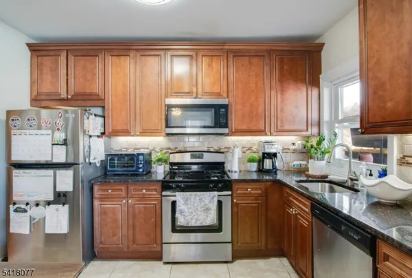 $3,150 | 660 Bloomfield Avenue, Verona, NJ 07044