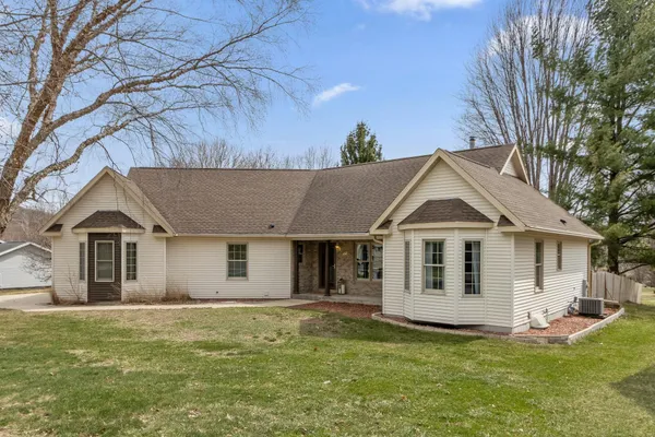 $440,000 | 1012 Pine Grove Drive, Reedsburg, WI 53959