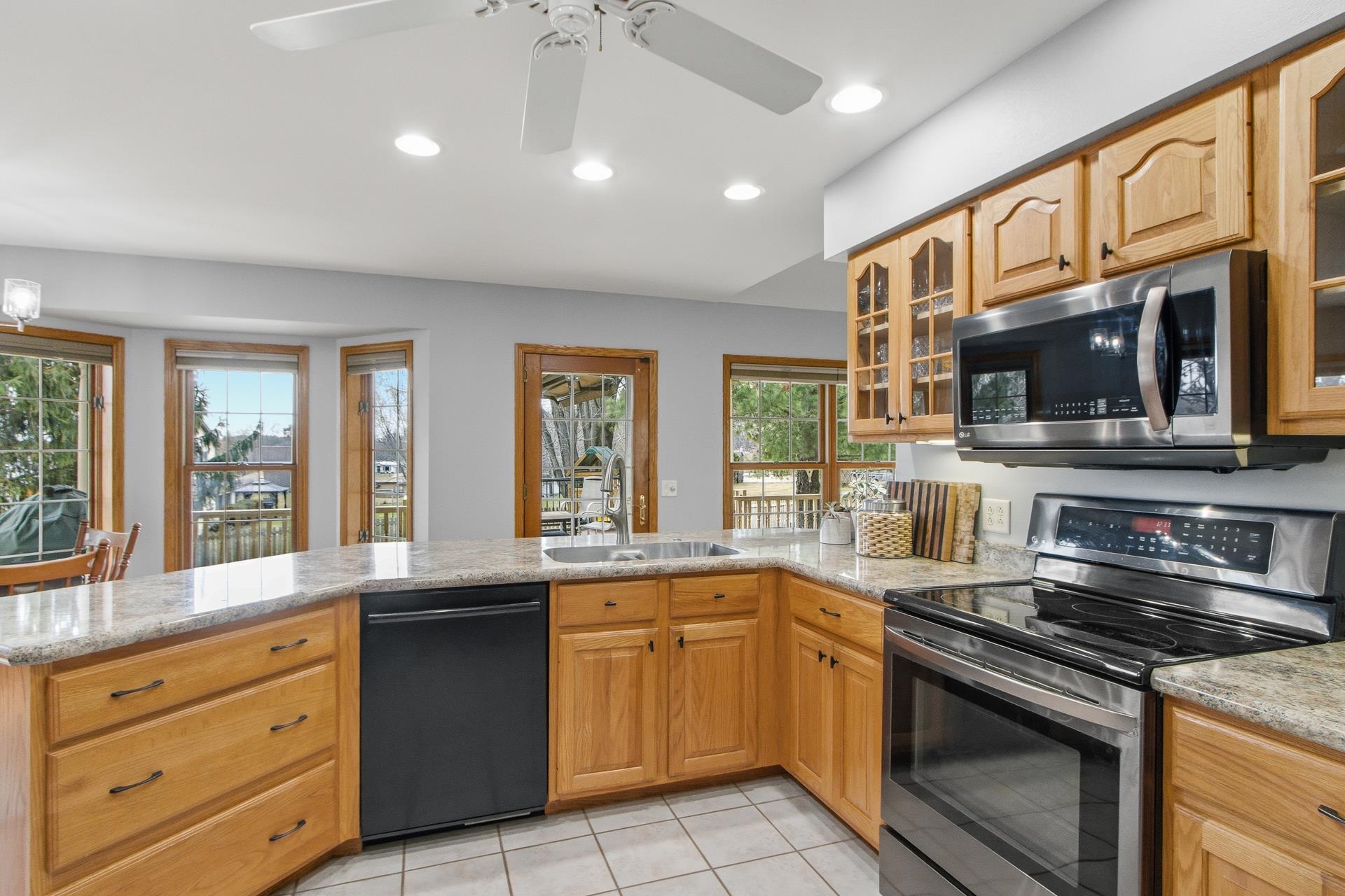 1012 Pine Grove Drive Reedsburg, WI 53959 - Photo 17 of 81