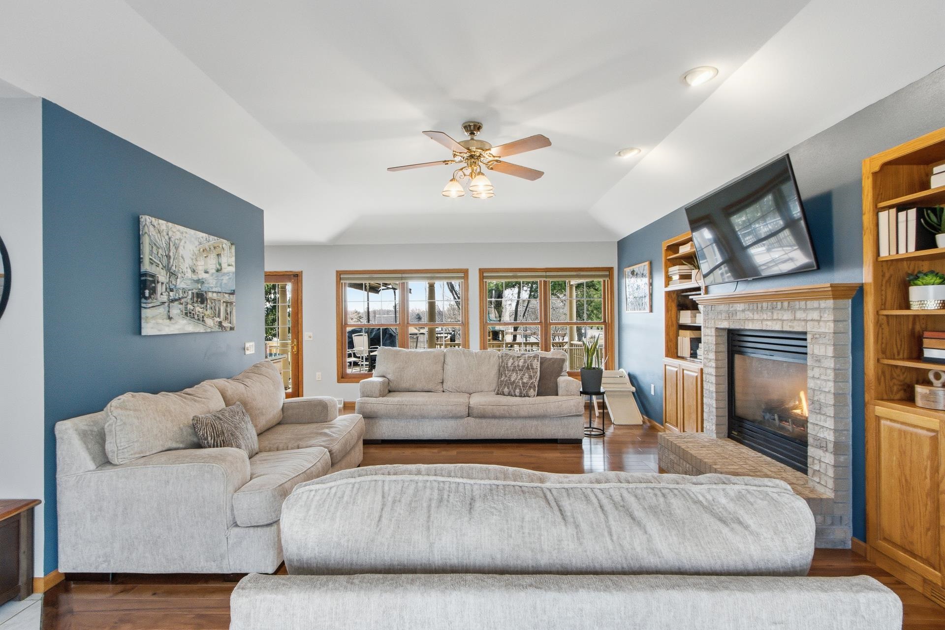 1012 Pine Grove Drive Reedsburg, WI 53959 - Photo 9 of 81