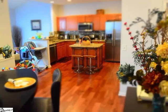 $2,000 | 254 Hadley Commons Drive, Mauldin, SC 29662