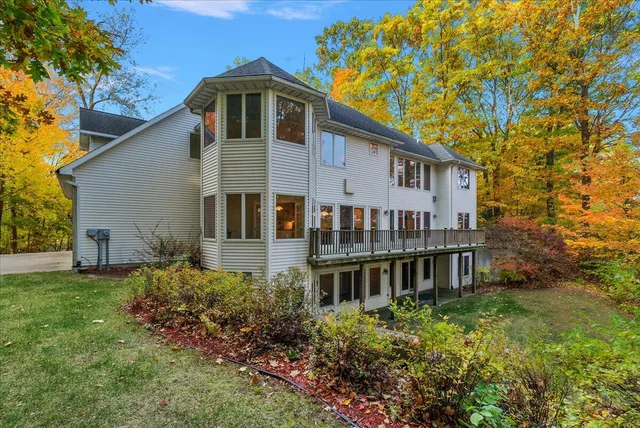 $848,000 | 419 River Run Drive, St. Joseph, MI 49085