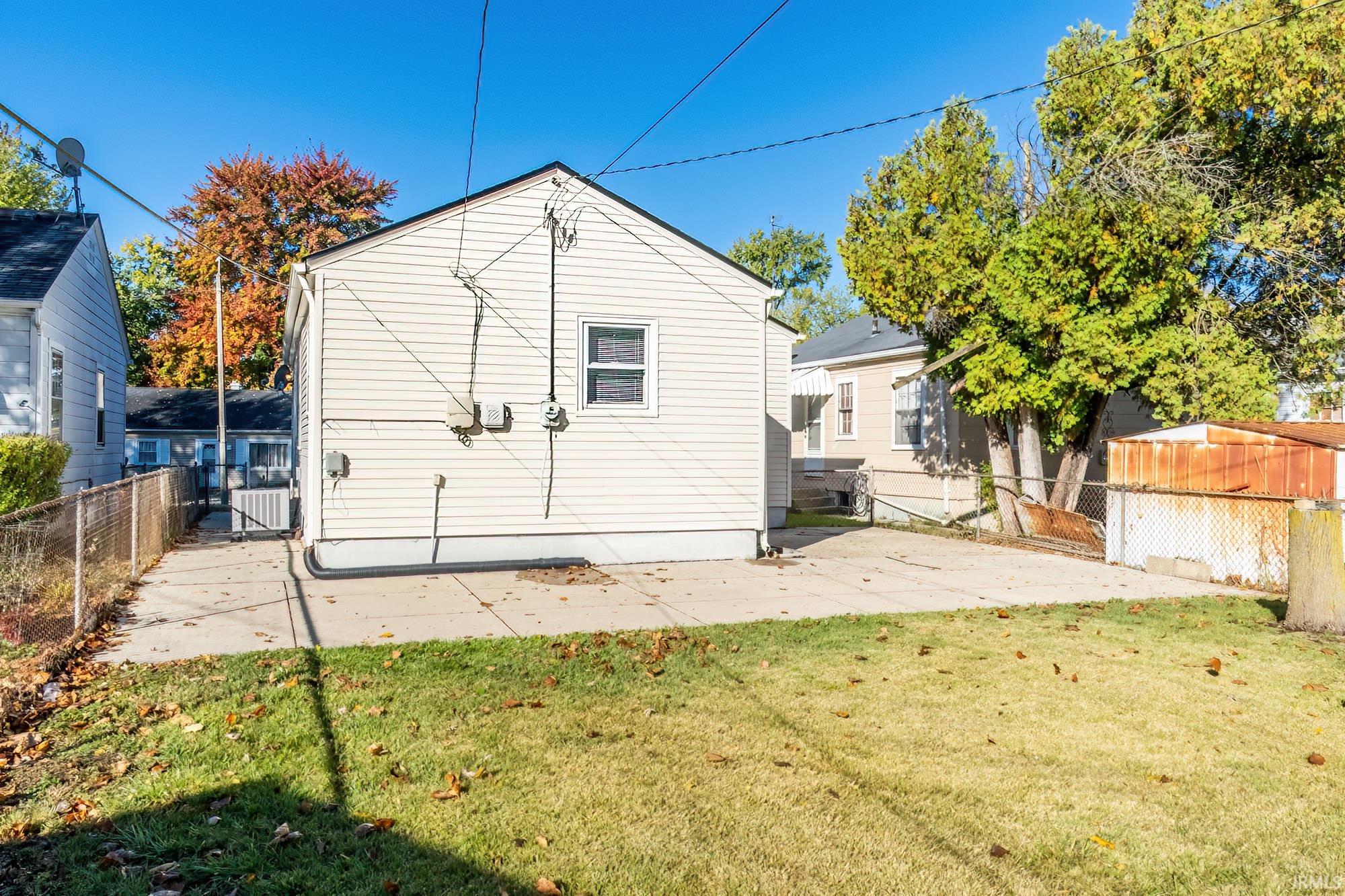 2049 Phenie Street Fort Wayne, IN 46802 - Photo 31 of 32